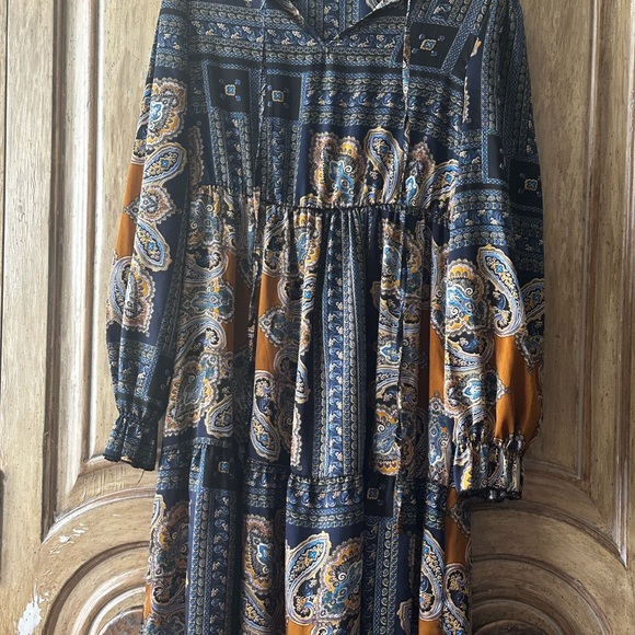 Bohemian Paisley Maxi Dress - Picture 3 of 5